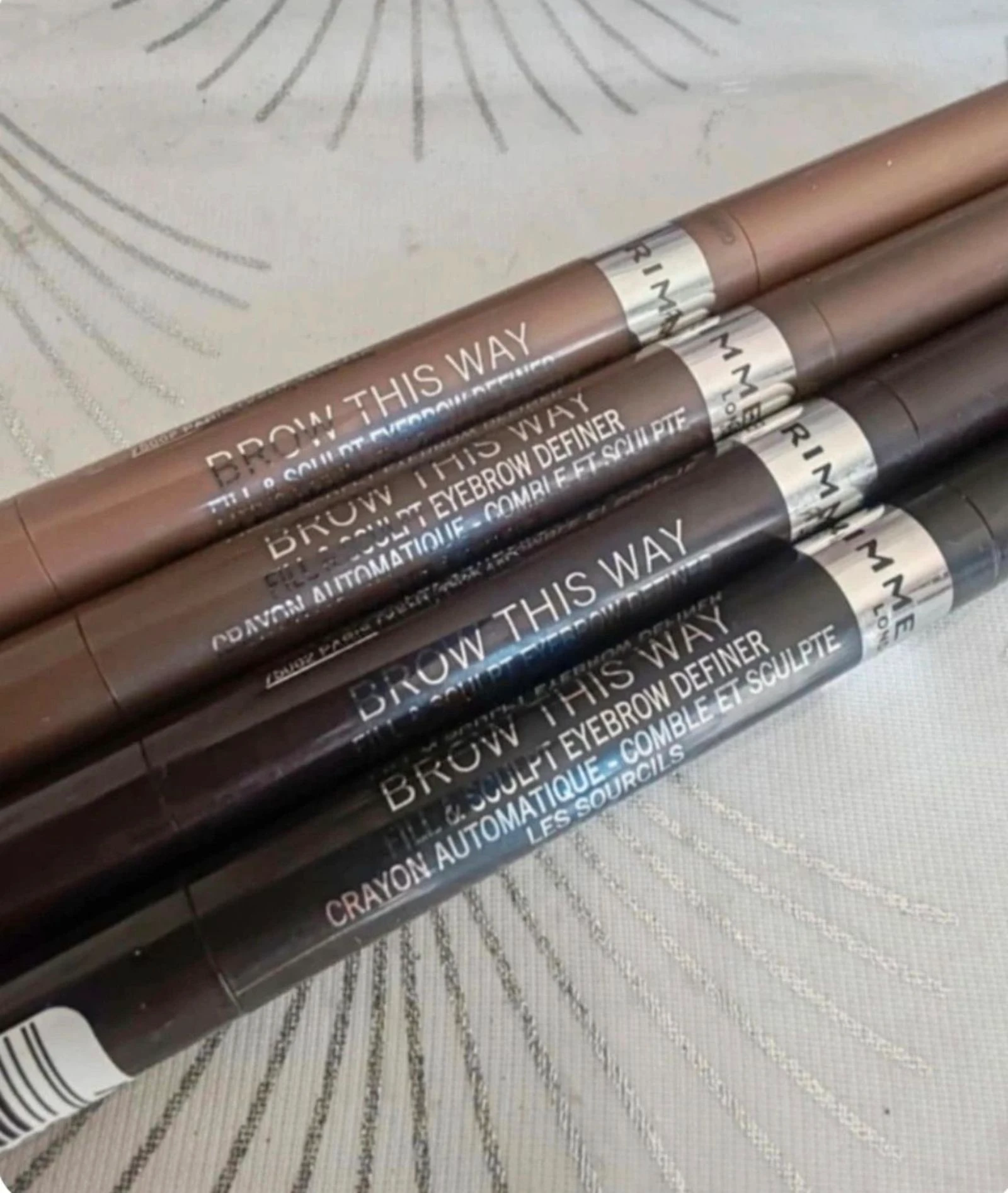 Eyebrow pencils brow this way – photo 2